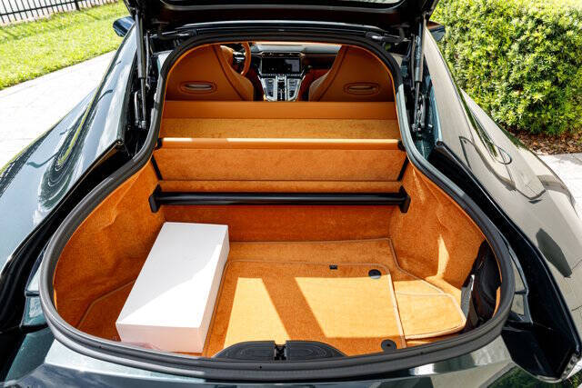 2026 Aston Martin Vantage