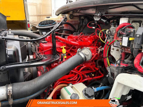 2016 Freightliner M2 106