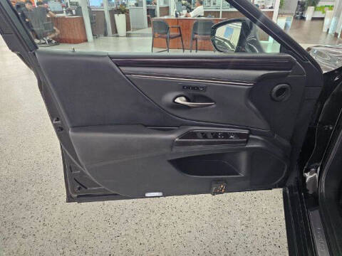 2019 Lexus ES 350 Luxury