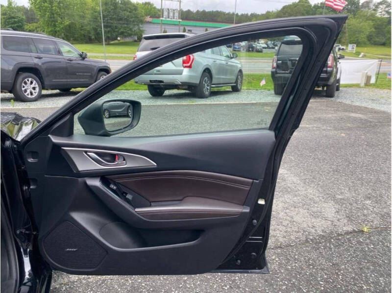 2018 Mazda MAZDA3 Touring