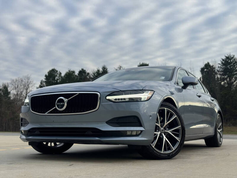 2018 Volvo S90 Momentum's photo