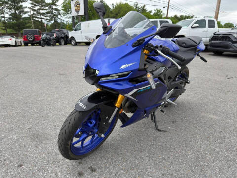 2025 Yamaha YZF-R3
