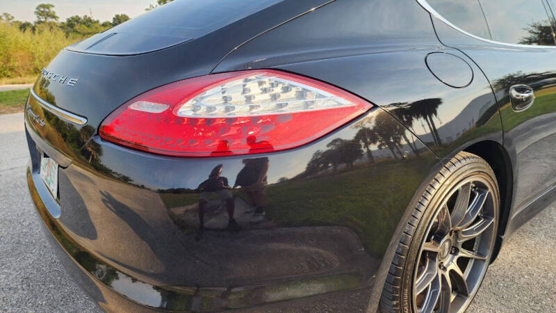 2012 Porsche Panamera Turbo