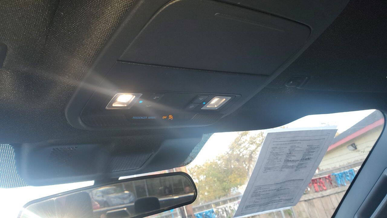 Used Car 2022 Ford F-150  Xlt 4x2 4dr Supercrew 6.5 Ft. Sb For Sale Under $30,000 In San Antonio, Texas