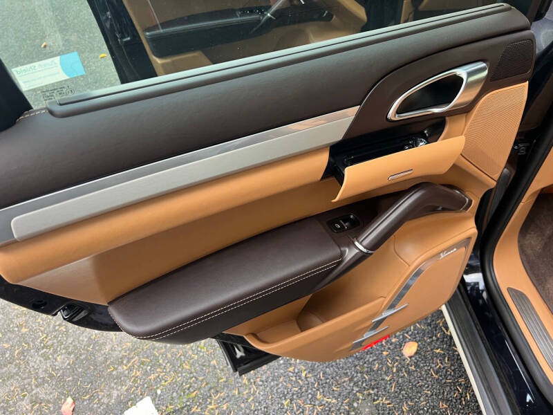 2013 Porsche Cayenne Turbo