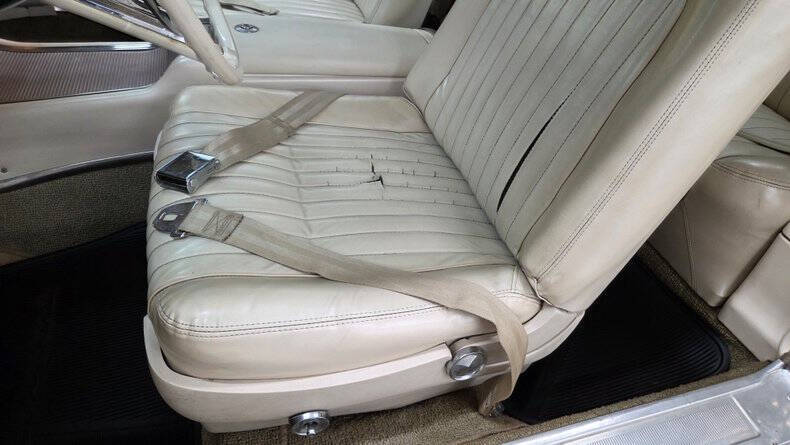 1961 Ford Thunderbird