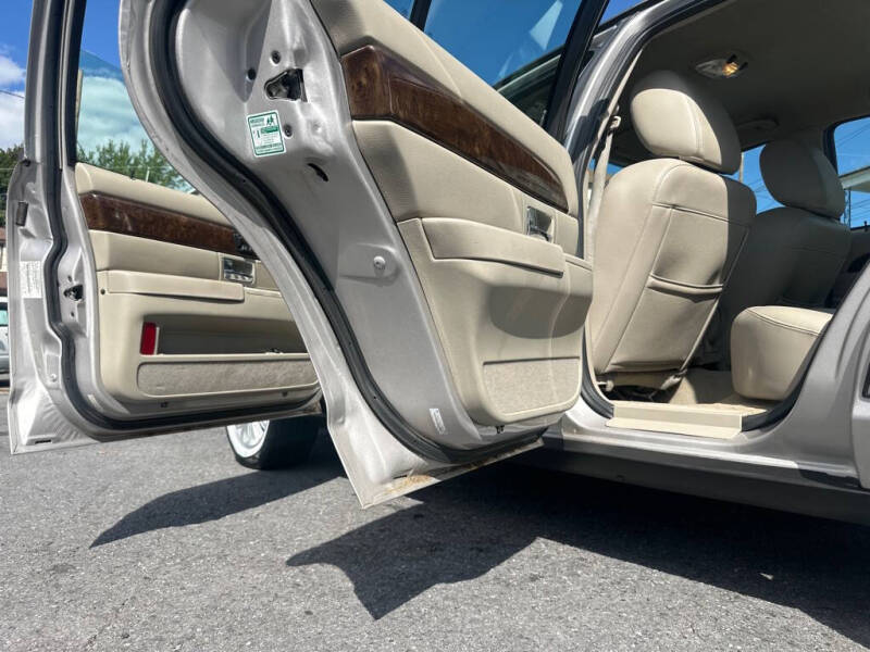 2011 Mercury Grand Marquis LS