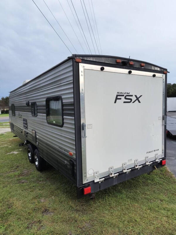2019 Forest River Salem FSX 260rt