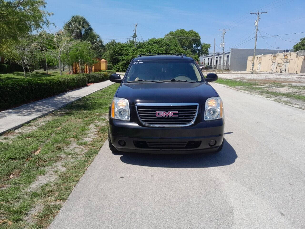 2014 GMC Yukon SUV / Crossover - $9,950