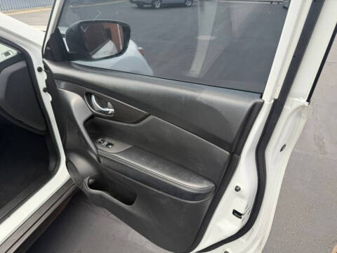 2020 Nissan Rogue