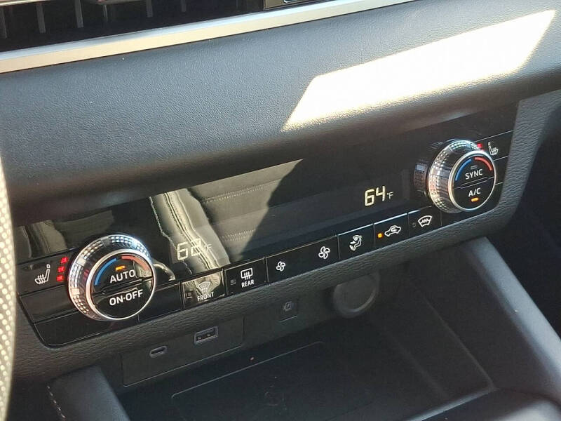 2024 Mitsubishi Outlander PHEV