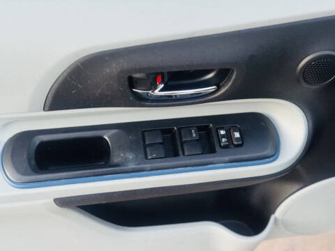 2013 Toyota Prius c Four