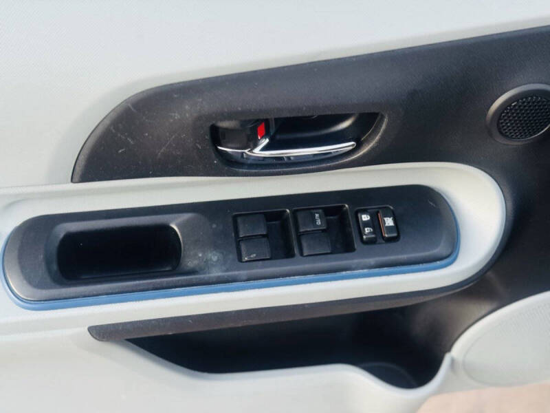 2013 Toyota Prius c Four