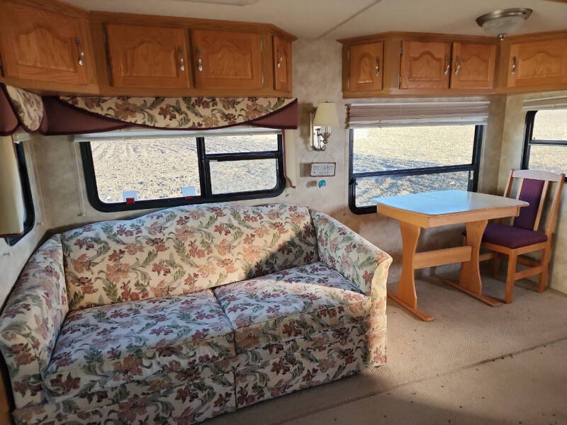 2008 Custom Campers inc Hitchhiker  II