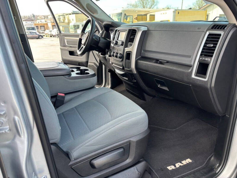 2018 RAM 1500 SLT