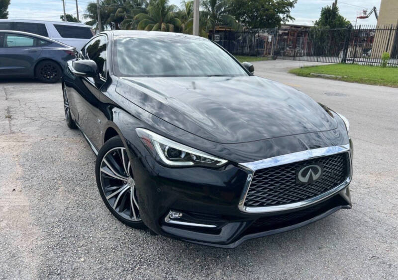 2018 INFINITI Q60 Coupe LUXE's photo