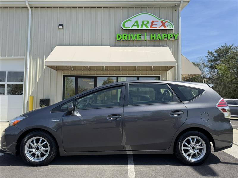 2017 Toyota Prius v Four