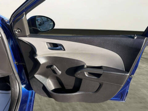 2012 Chevrolet Sonic LS