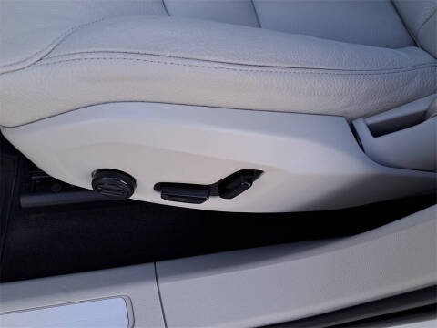 2022 Volvo XC60 Recharge T8 Inscription Expression