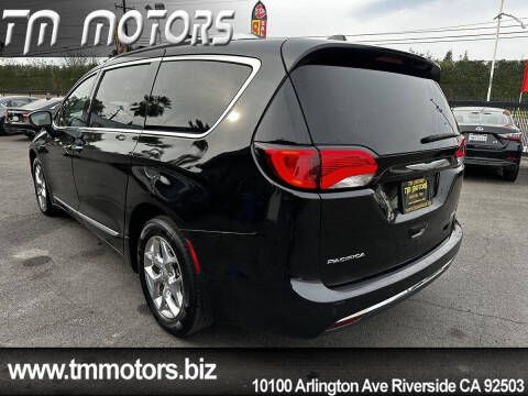 2017 Chrysler Pacifica Limited