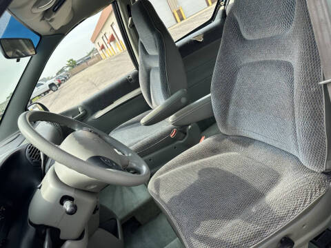 1997 Dodge Grand Caravan SE