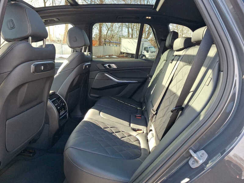 2025 BMW X5 xDrive50e