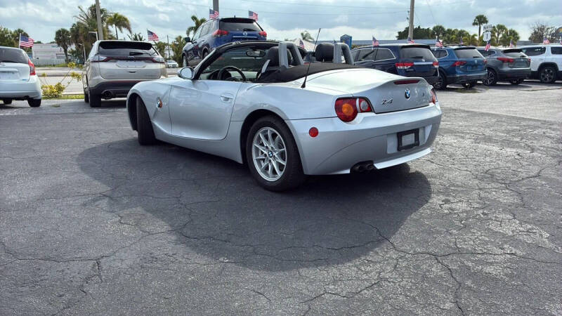 2003 BMW Z4 2.5i