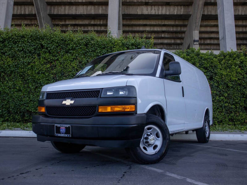 2022 Chevrolet Express 2500