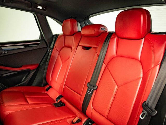 2021 Porsche Macan S