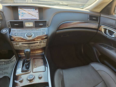 2016 Infiniti Q70L 3.7