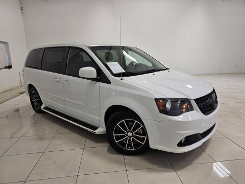 2015 Dodge Grand Caravan for sale at Southern Star Automotive, Inc. in Duluth GA