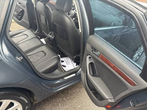 2009 Audi A4 2.0T quattro Premium Plus