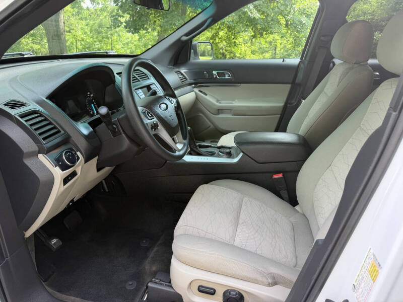 2015 Ford Explorer