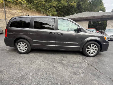 2015 Chrysler Town and Country Touring