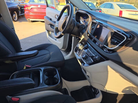 2018 Chrysler Pacifica Touring Plus