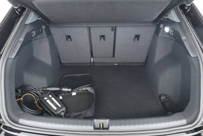 2025 Audi Q4 e-tron quattro Premium 55