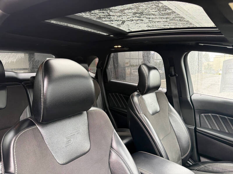 2019 Ford Edge ST