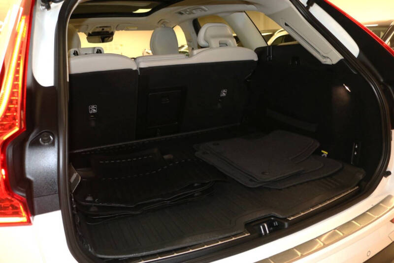 2019 Volvo XC60 T5 Momentum