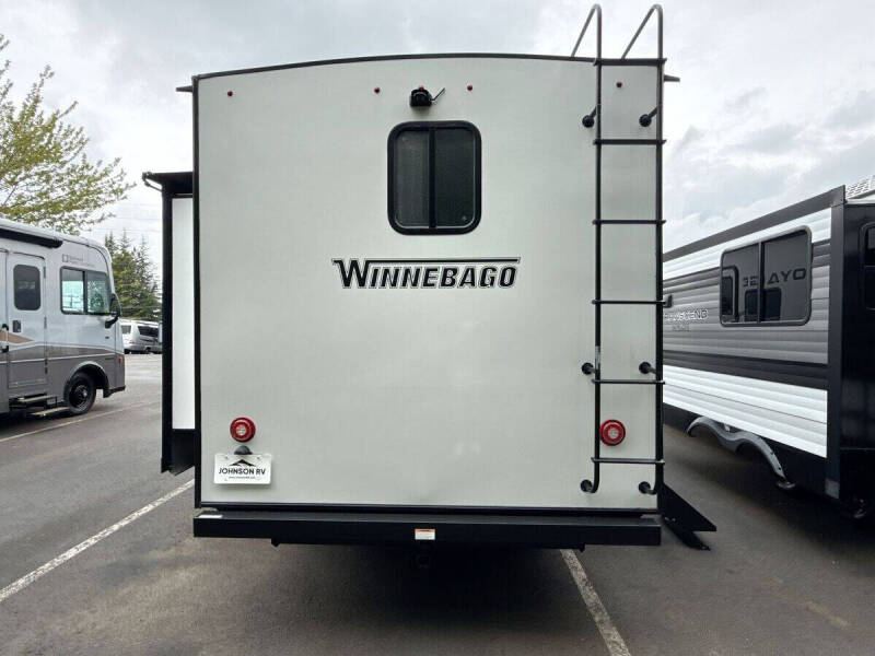 2021 Winnebago Voyage