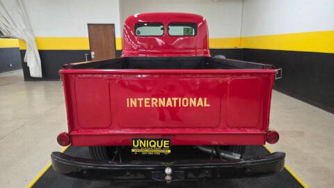 1953 International L-120 Series
