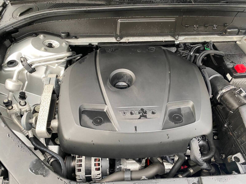 2018 Volvo XC60 T5 Momentum