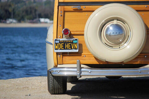 1948 Ford Super Deluxe