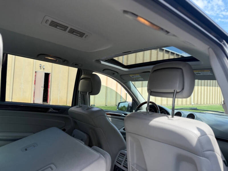 2011 Mercedes-Benz GL-Class GL 350 BlueTEC