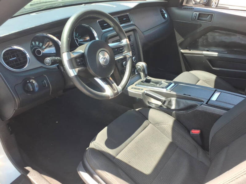2013 Ford Mustang V6