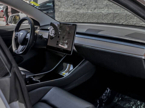 2019 Tesla Model 3 Mid Range