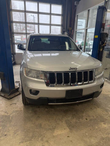 2012 Jeep Grand Cherokee for sale at Candlewood Valley Motors in New Milford CT