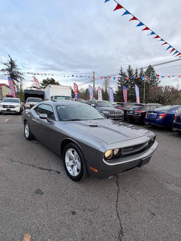 2011 Dodge Challenger SE