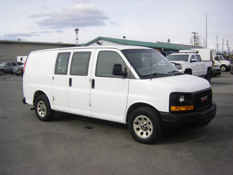 2009 GMC Savana Cargo Base's photo