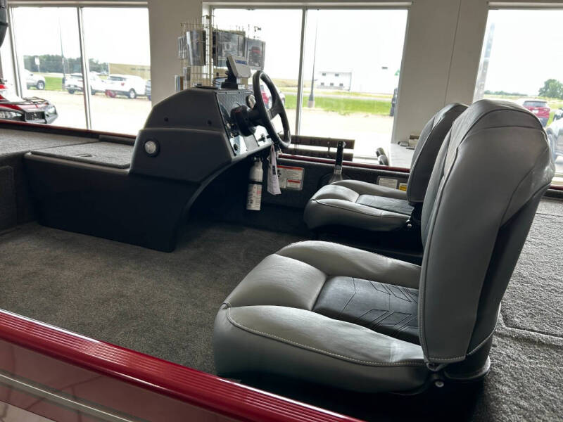 2024 Tracker Bass Tracker Classic XL