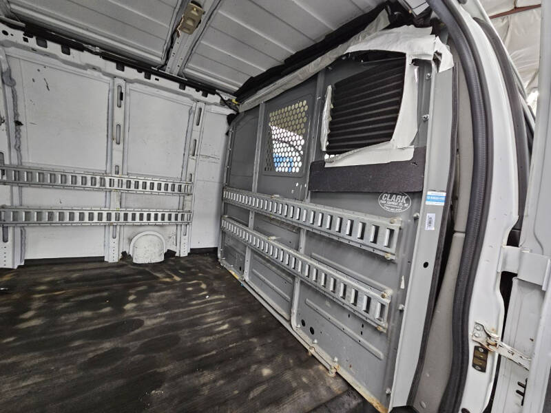 2017 Chevrolet Express 2500